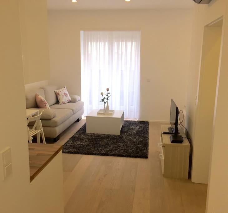 New Apartment - 10 Min Downtown Vienna Esterno foto